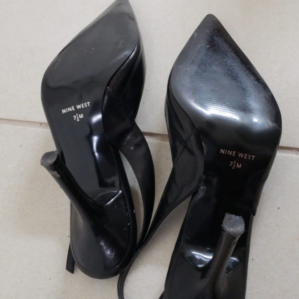 Shoes - Picture 4 of 5
